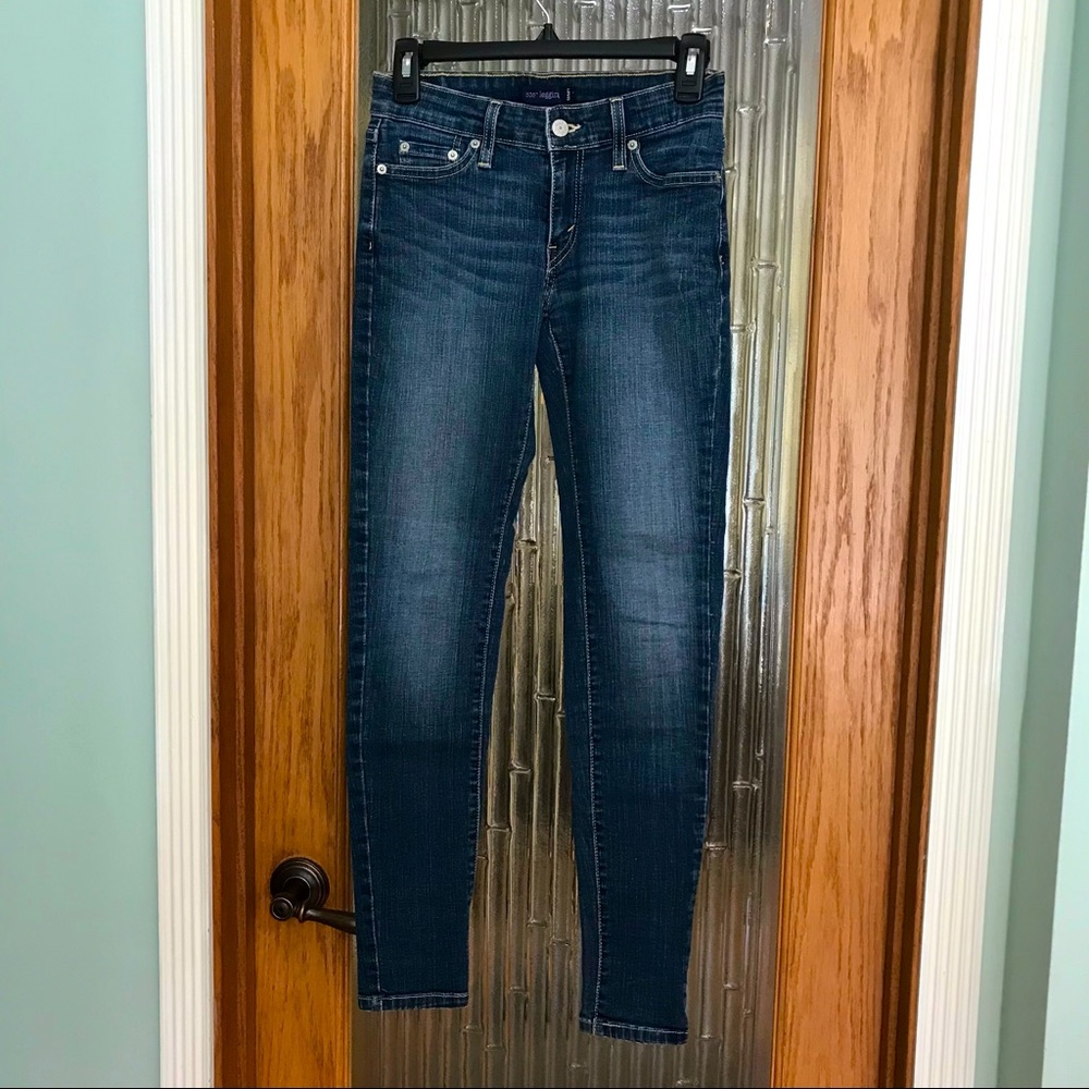 Women’s 535 Levi’s Stretch Legging Jeans 98% cotton 2% elastin Size 5 medium